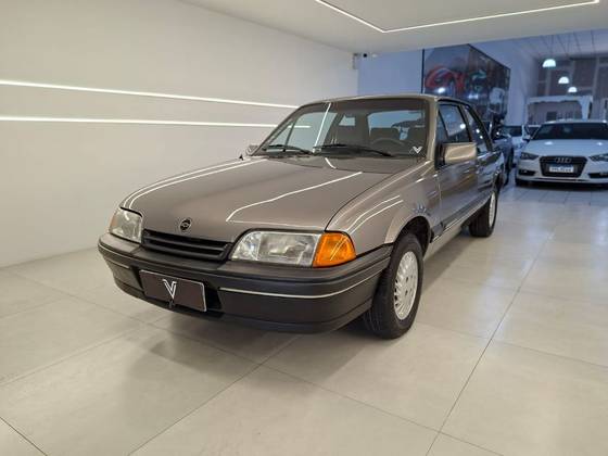 CHEVROLET MONZA 2.0 SL/E 8V GASOLINA 2P MANUAL CHEVROLET MONZA 2.0 SL/E 8V GASOLINA 2P MANUAL